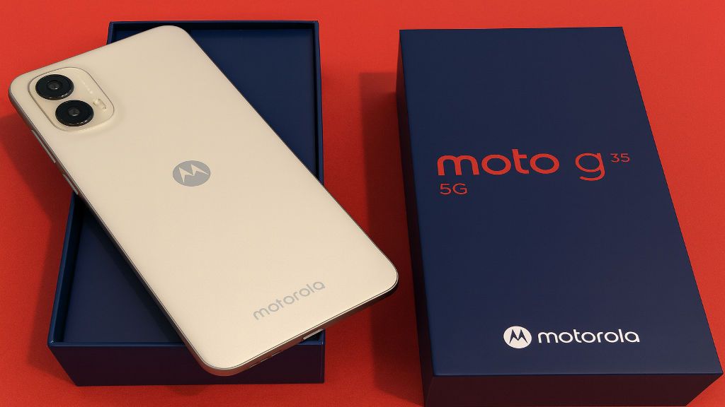 Motorola G35.